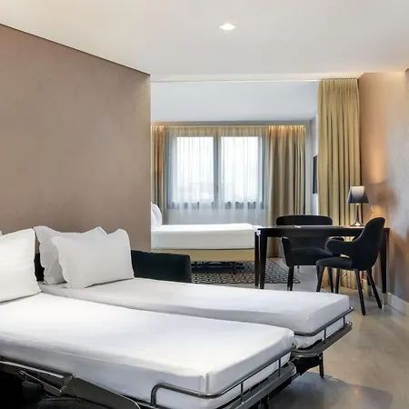 Ac Porte Maillot By Marriott Hotel Parigi