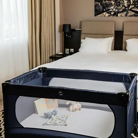 Ac Porte Maillot By Marriott Hotel