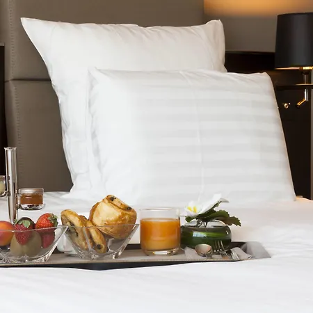 Ac Porte Maillot By Marriott 4* Parigi
