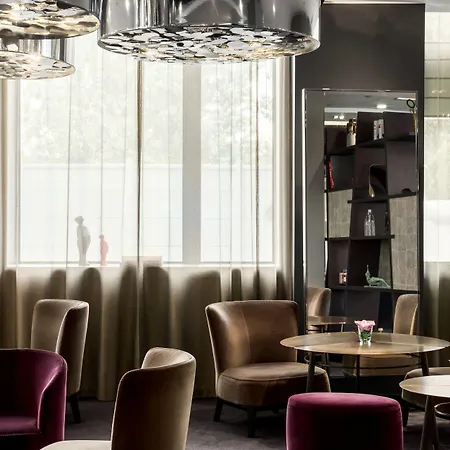 Ac Porte Maillot By Marriott Hotel