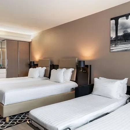 Ac Porte Maillot By Marriott 4* Parigi