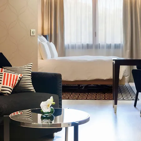 Ac Porte Maillot By Marriott 4* Parigi
