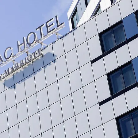 Hotel Ac Porte Maillot By Marriott Parigi