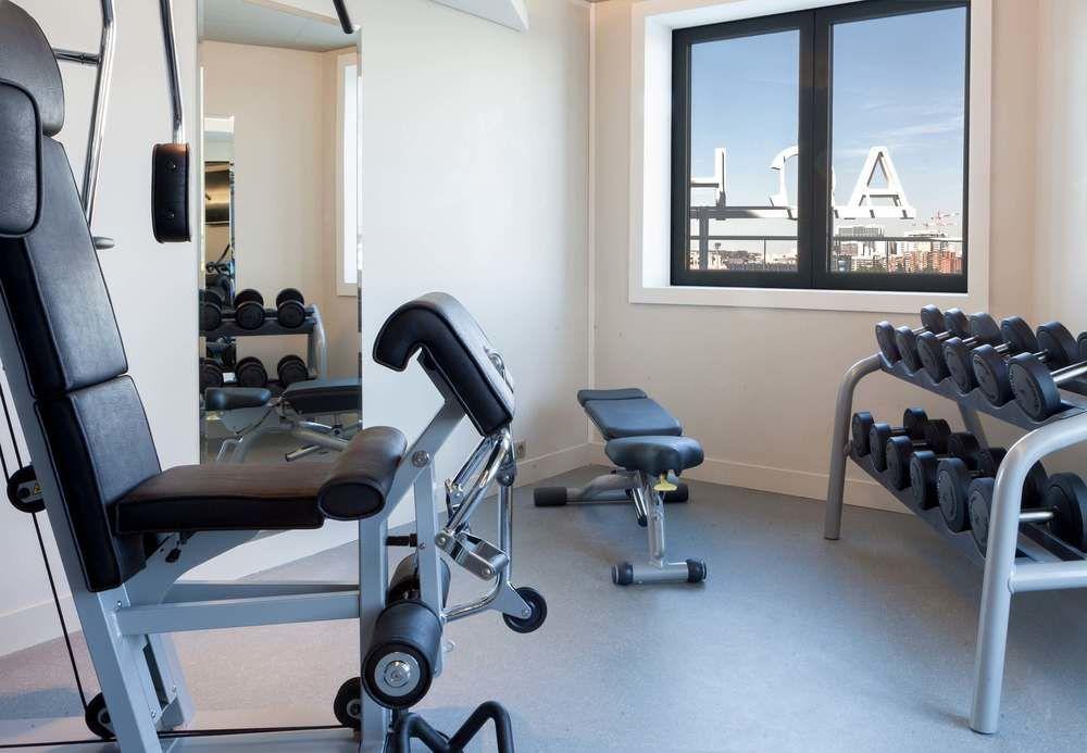 Hotel Ac Porte Maillot By Marriott