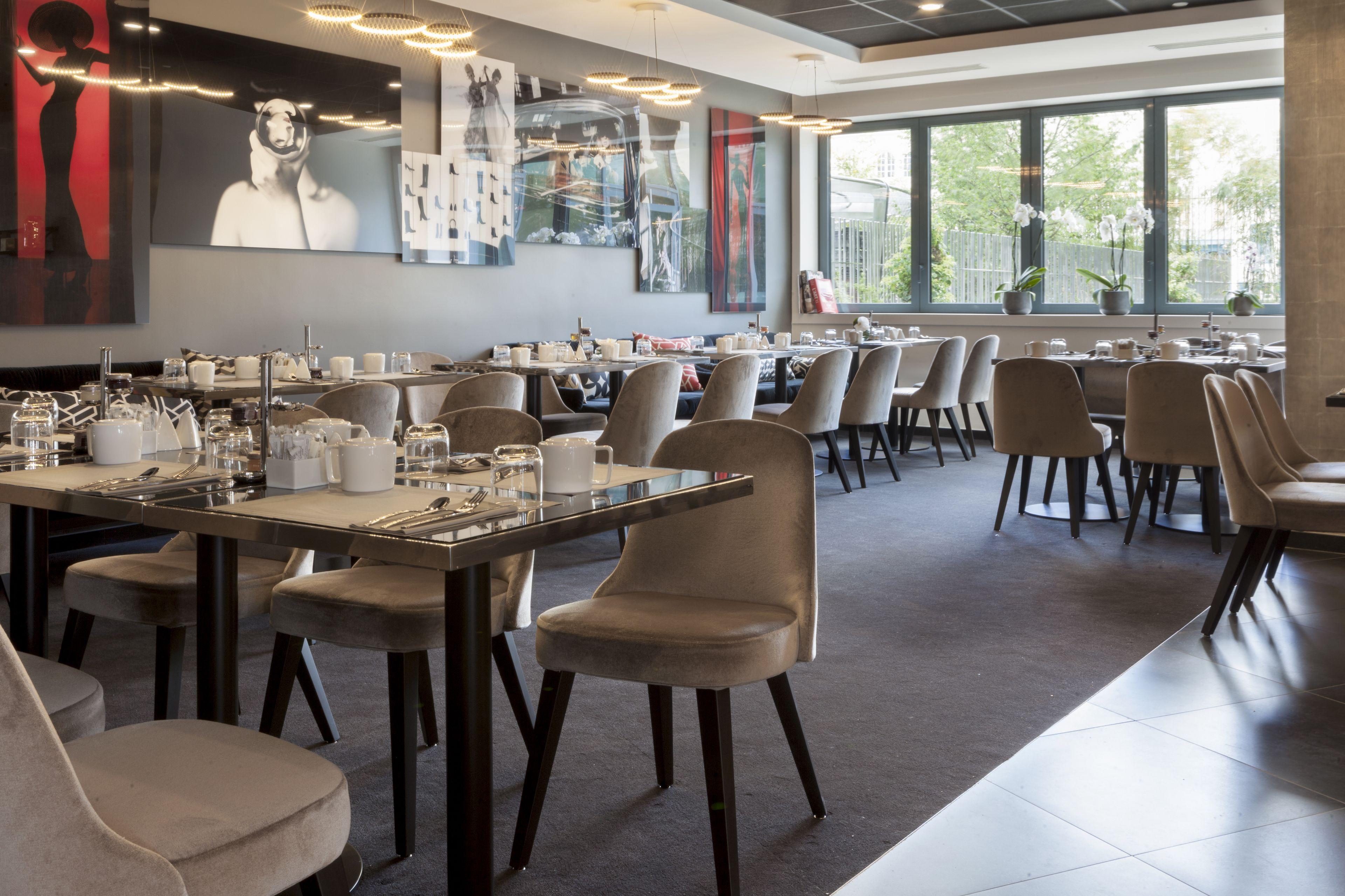 Ac Porte Maillot By Marriott Hotel 4*