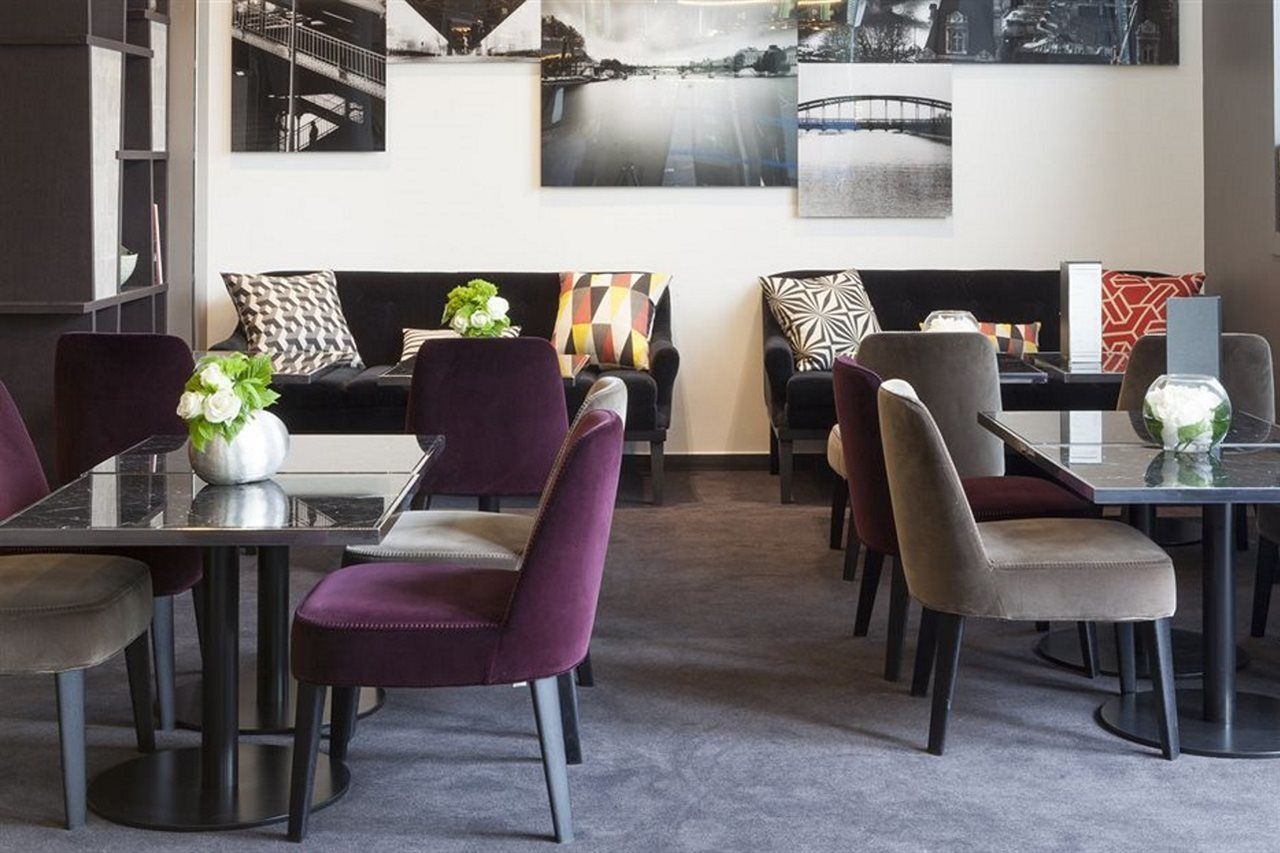 Hotel Ac Porte Maillot By Marriott 4*