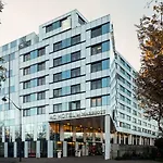 Ac Hotel Paris Porte Maillot By Marriott