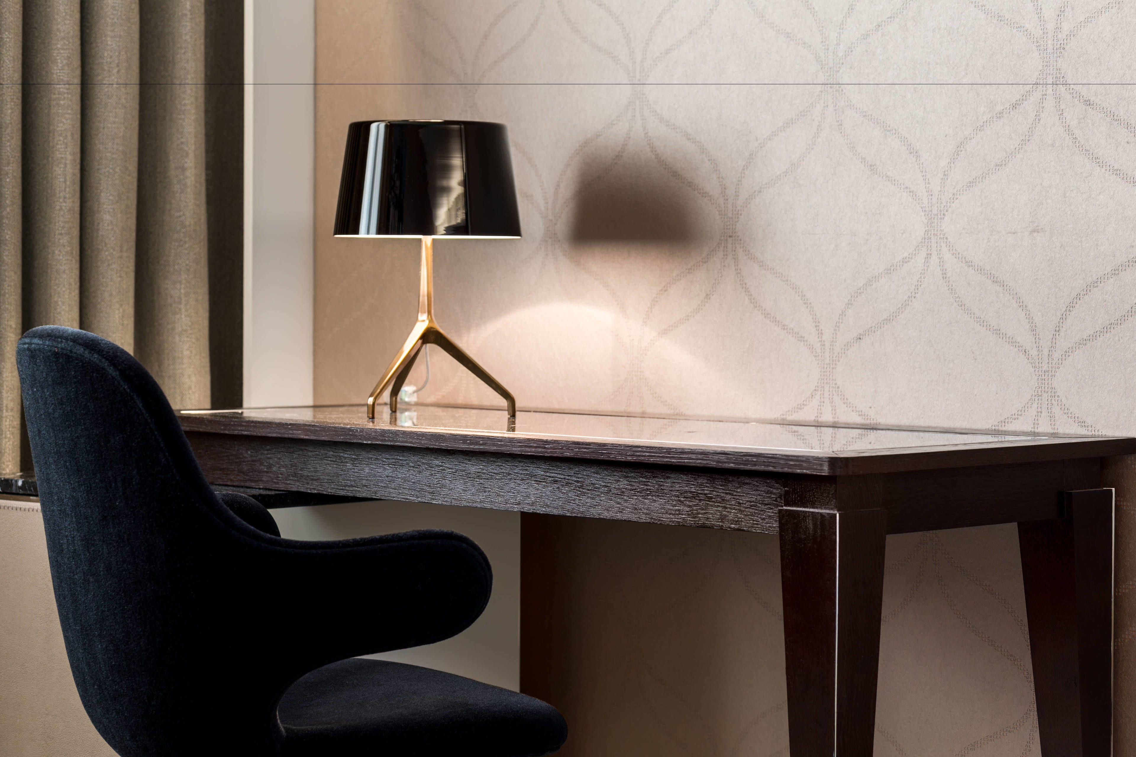 Hotel Ac Porte Maillot By Marriott